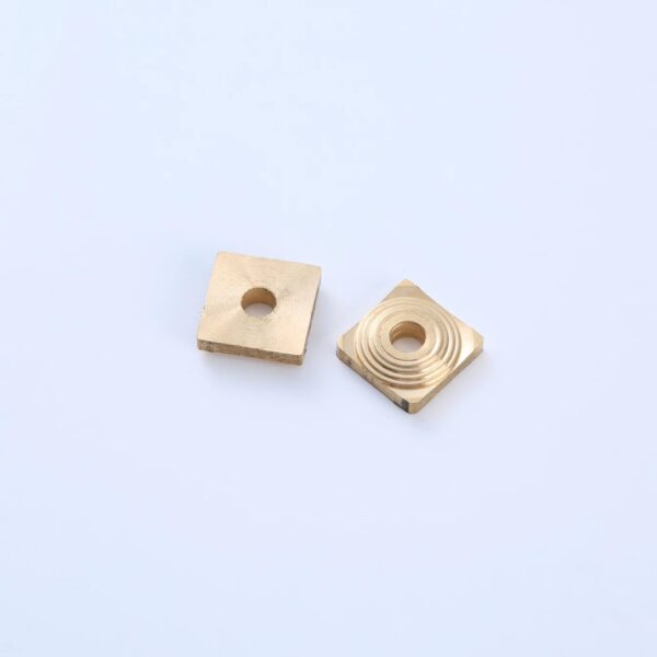 brass squre nuts