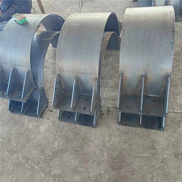 Heavy Duty Pole Clamps - FastenMetal LTD